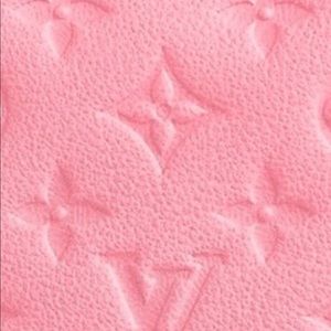 Meet your Posher, Mia